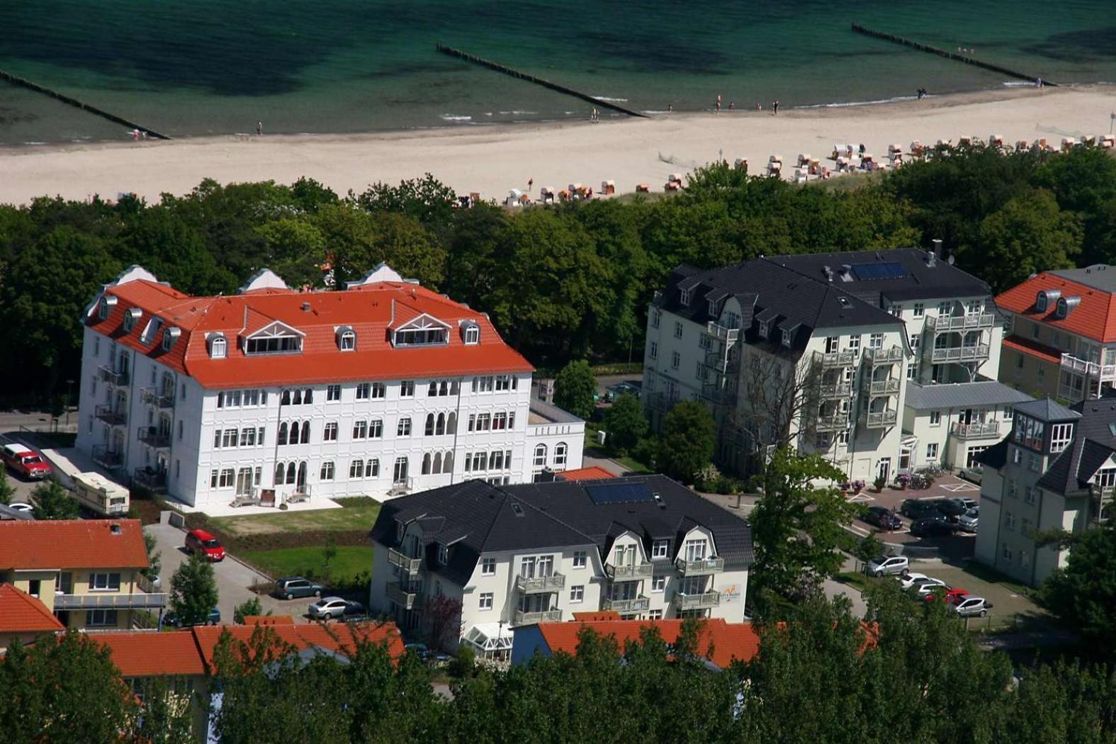 Am Weststrand Aparthotel Kuehlungsborn Ngoại thất bức ảnh