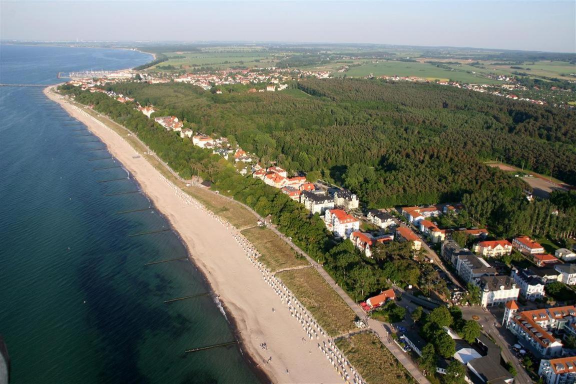 Am Weststrand Aparthotel Kuehlungsborn Ngoại thất bức ảnh