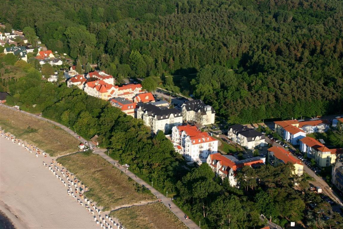 Am Weststrand Aparthotel Kuehlungsborn Ngoại thất bức ảnh