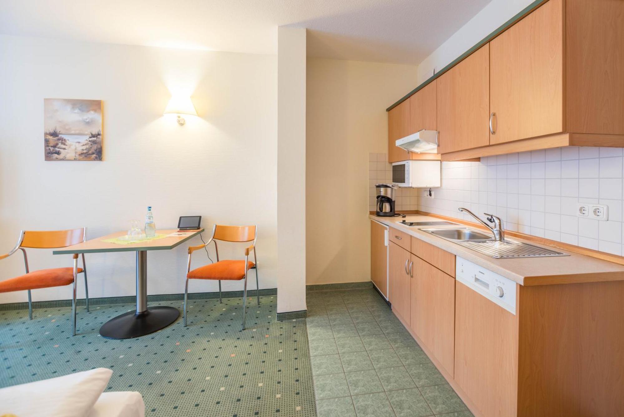 Am Weststrand Aparthotel Kuehlungsborn Ngoại thất bức ảnh