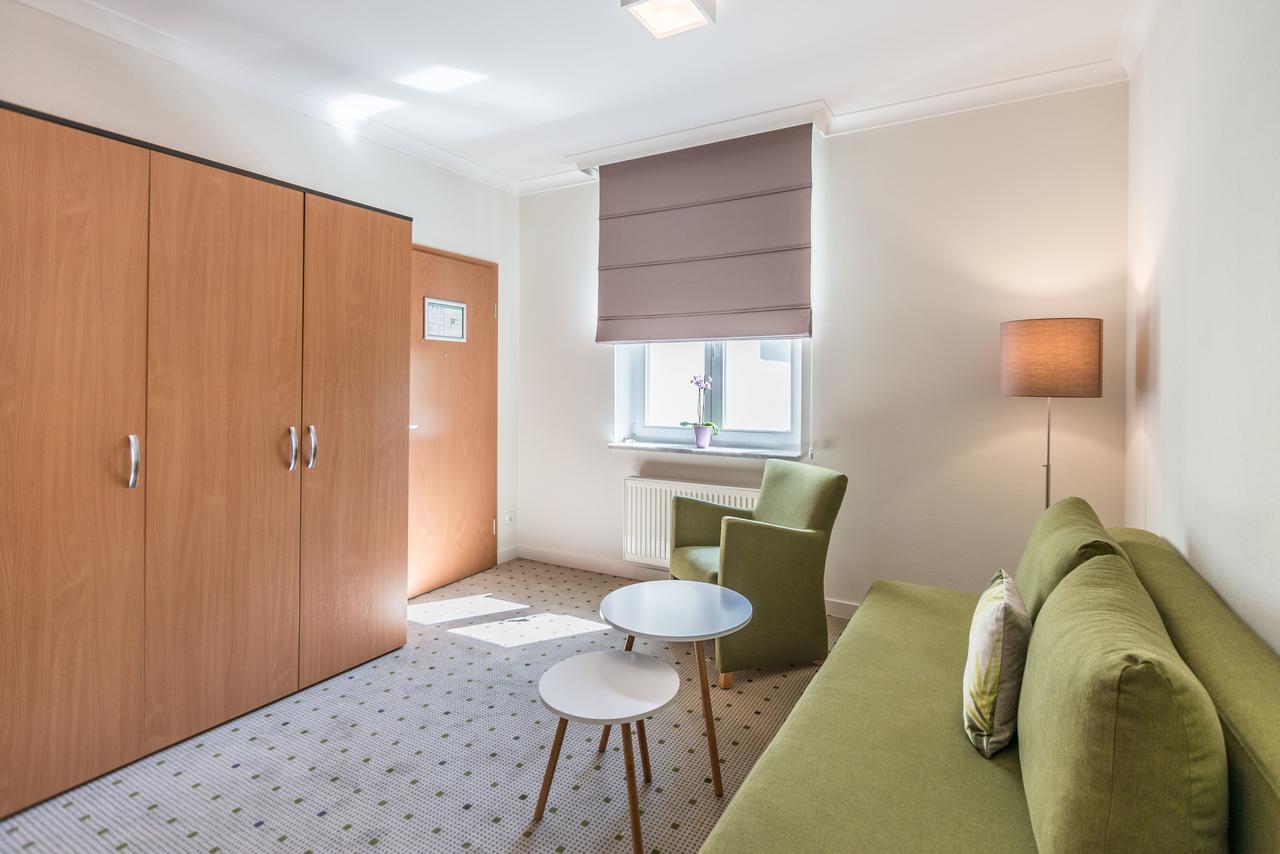 Am Weststrand Aparthotel Kuehlungsborn Ngoại thất bức ảnh