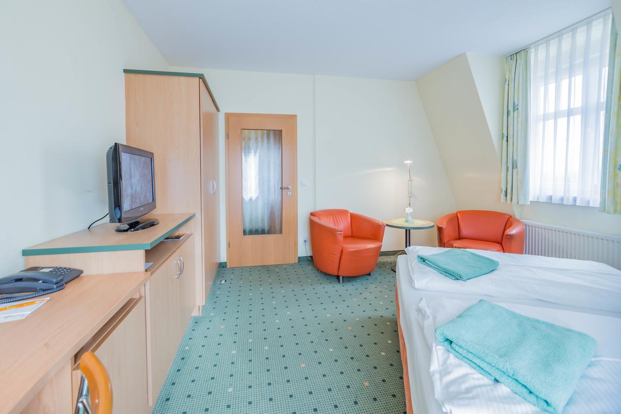 Am Weststrand Aparthotel Kuehlungsborn Ngoại thất bức ảnh