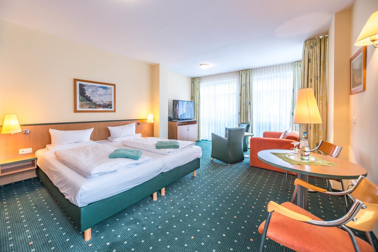 Am Weststrand Aparthotel Kuehlungsborn Ngoại thất bức ảnh