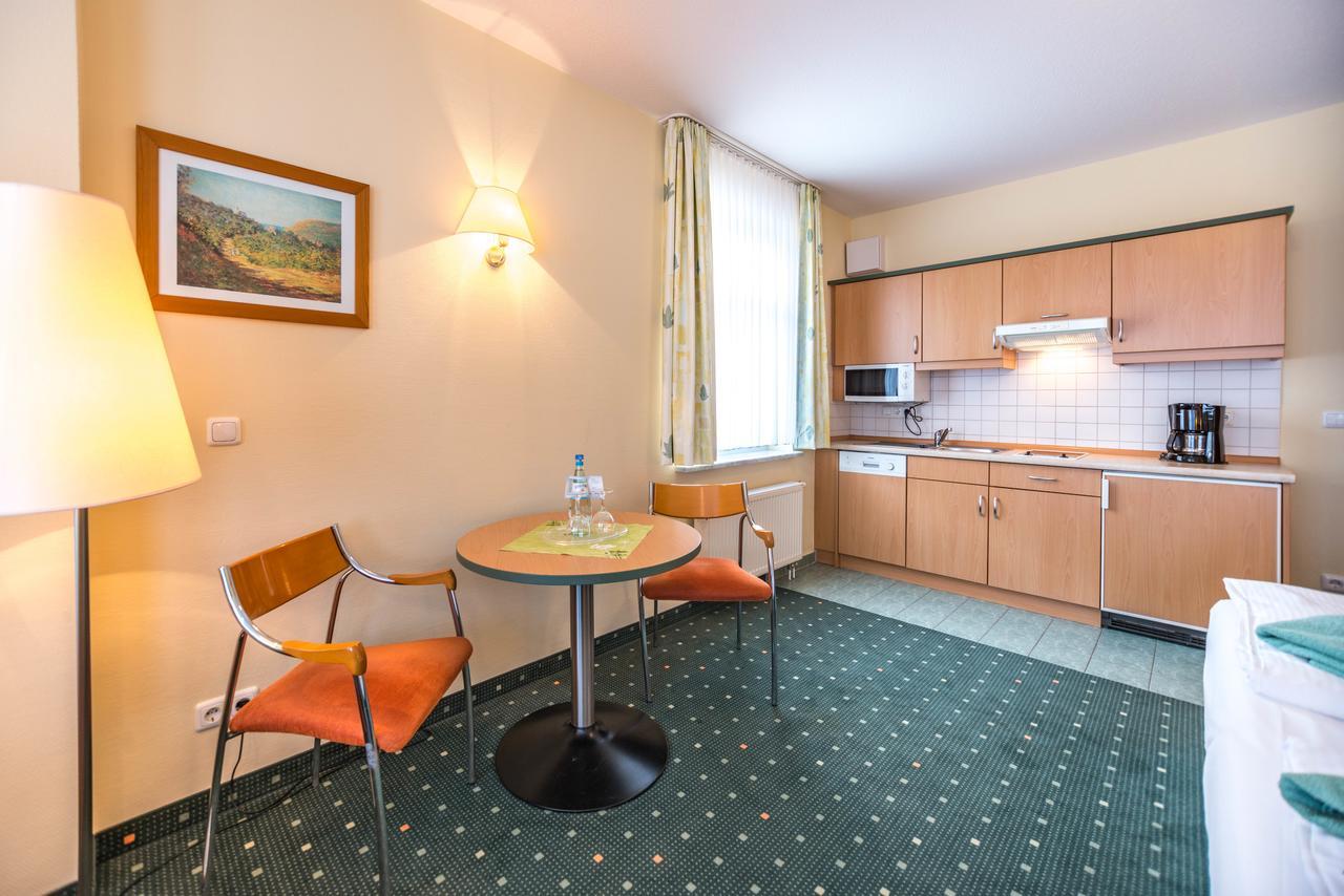 Am Weststrand Aparthotel Kuehlungsborn Ngoại thất bức ảnh