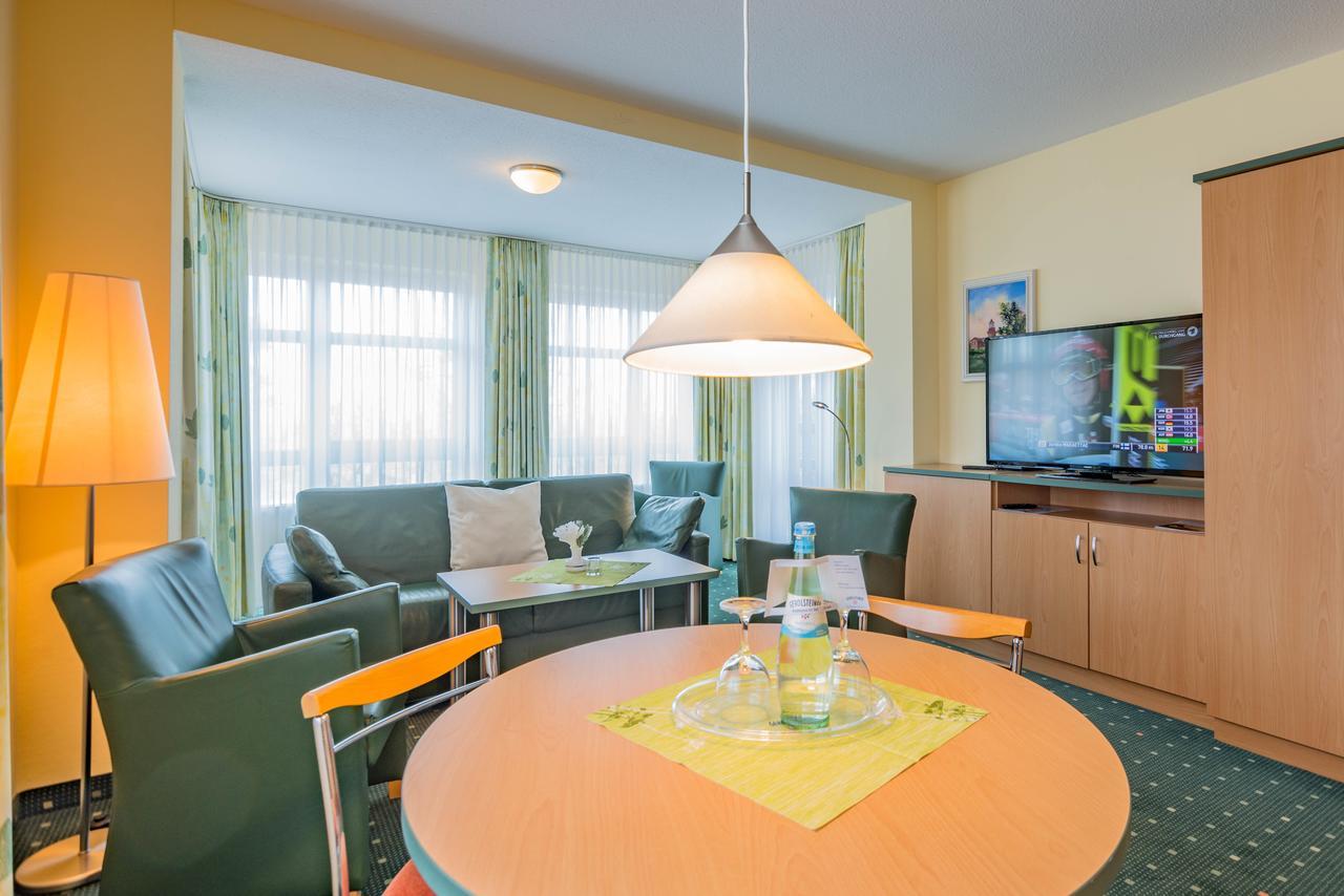 Am Weststrand Aparthotel Kuehlungsborn Ngoại thất bức ảnh