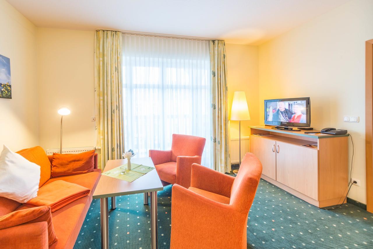 Am Weststrand Aparthotel Kuehlungsborn Ngoại thất bức ảnh