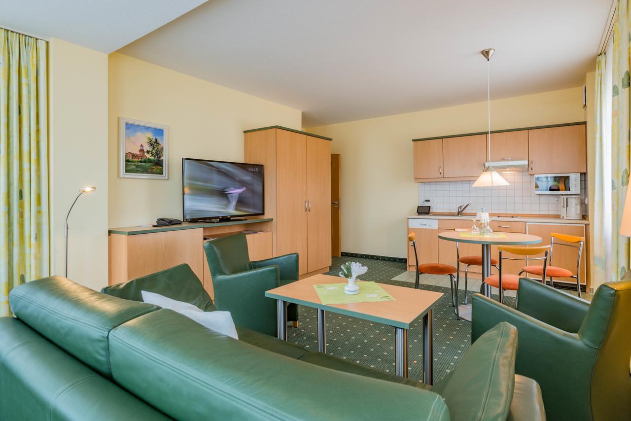Am Weststrand Aparthotel Kuehlungsborn Ngoại thất bức ảnh