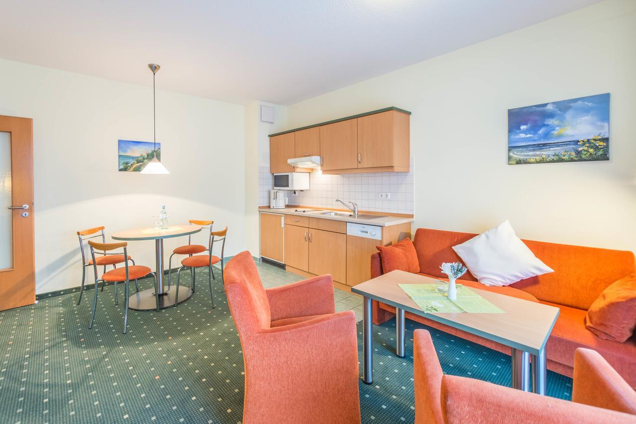 Am Weststrand Aparthotel Kuehlungsborn Ngoại thất bức ảnh